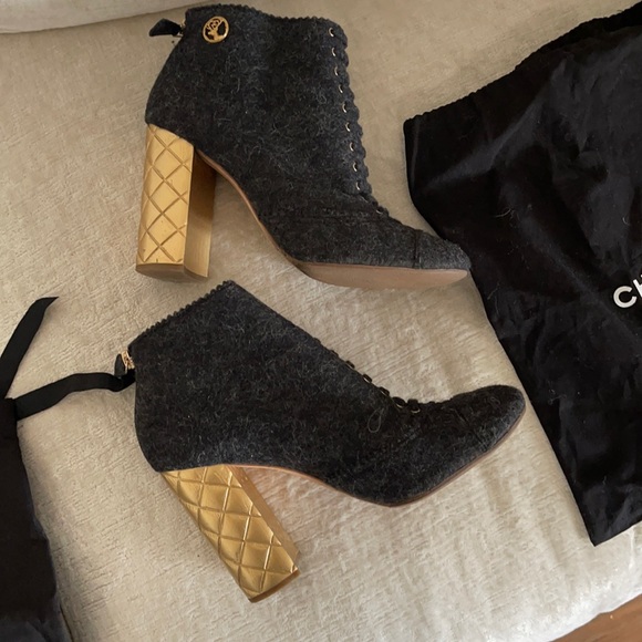 CHANEL Shoes - Chanel ankle boots size 40 IT
